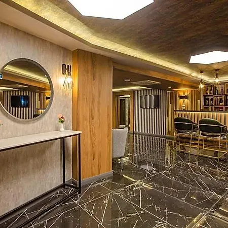Kayhan Hotel