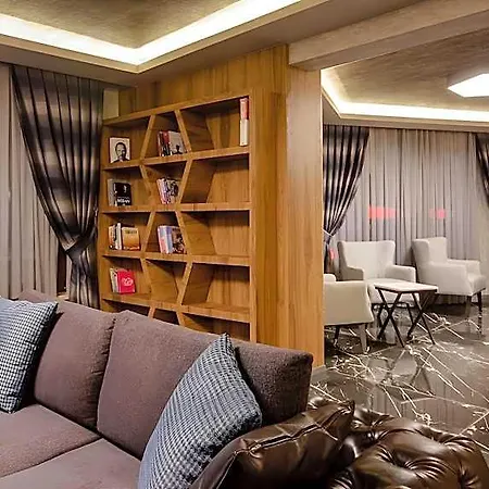 Kayhan 4*